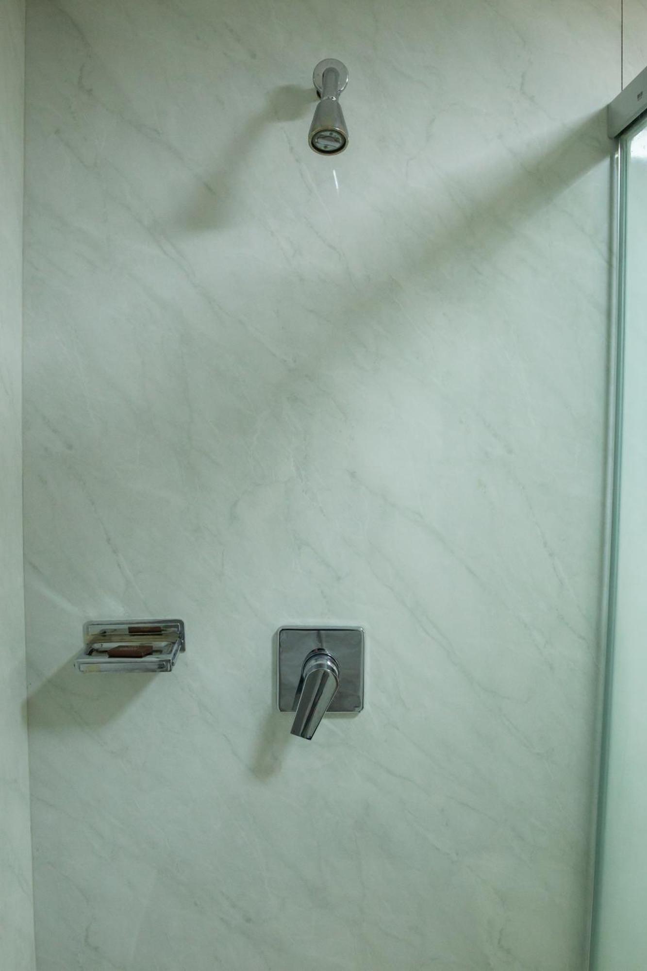 Ouro Minas Hotel Belo Horizonte, Dolce By Wyndham ภายนอก รูปภาพ Shower door